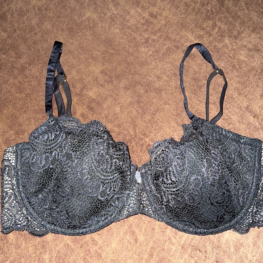 Victoria’s Secret Very Sexy Black Lace Push Up Bra
